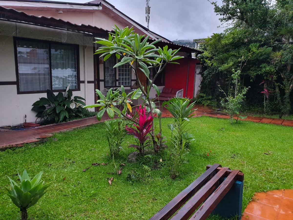 Turrialba Bed & Breakfast Екстер'єр фото