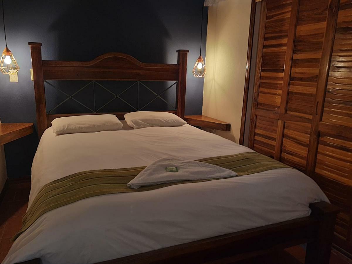 Turrialba Bed & Breakfast Екстер'єр фото