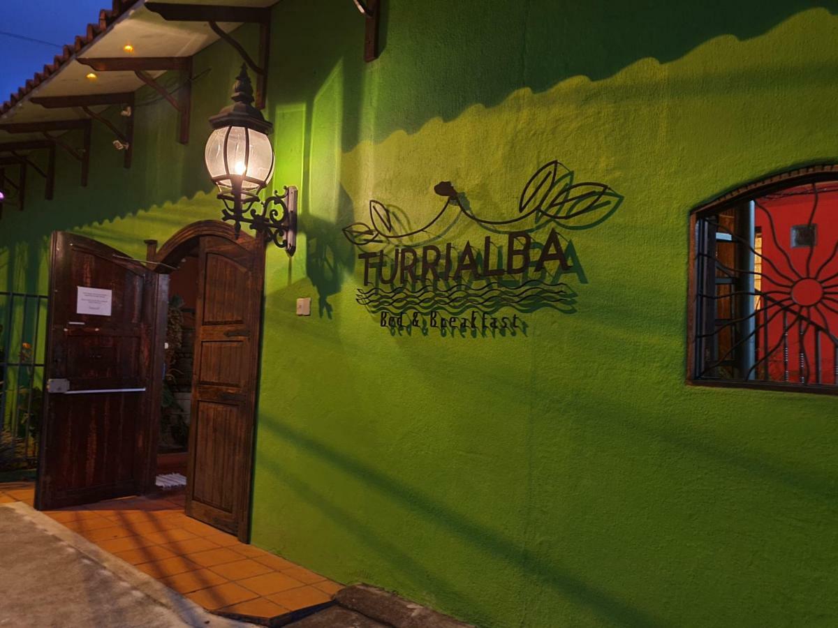 Turrialba Bed & Breakfast Екстер'єр фото