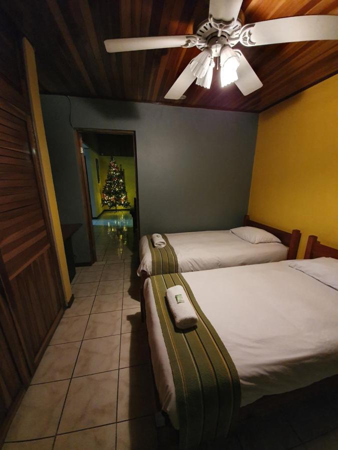 Turrialba Bed & Breakfast Екстер'єр фото